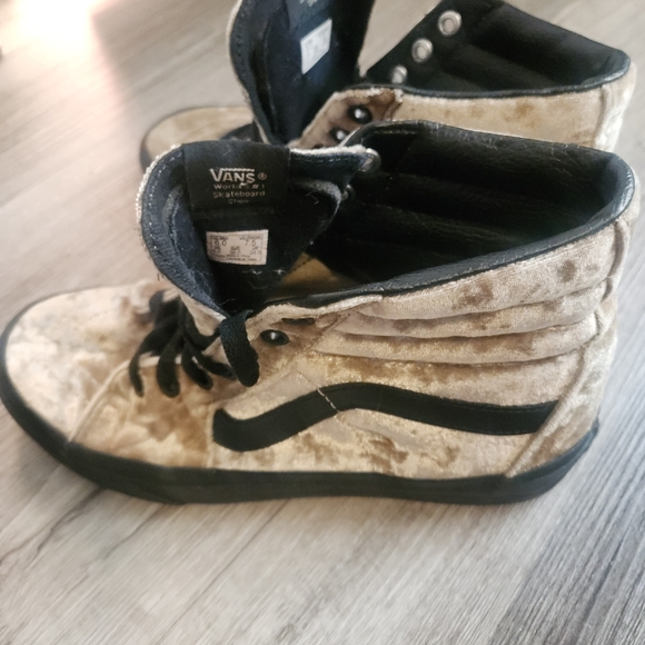 Vans Sk8 Hi Velvet Gold Black Women 7.5 High Top Sneakers,Men Size 6 - Picture 3 of 8